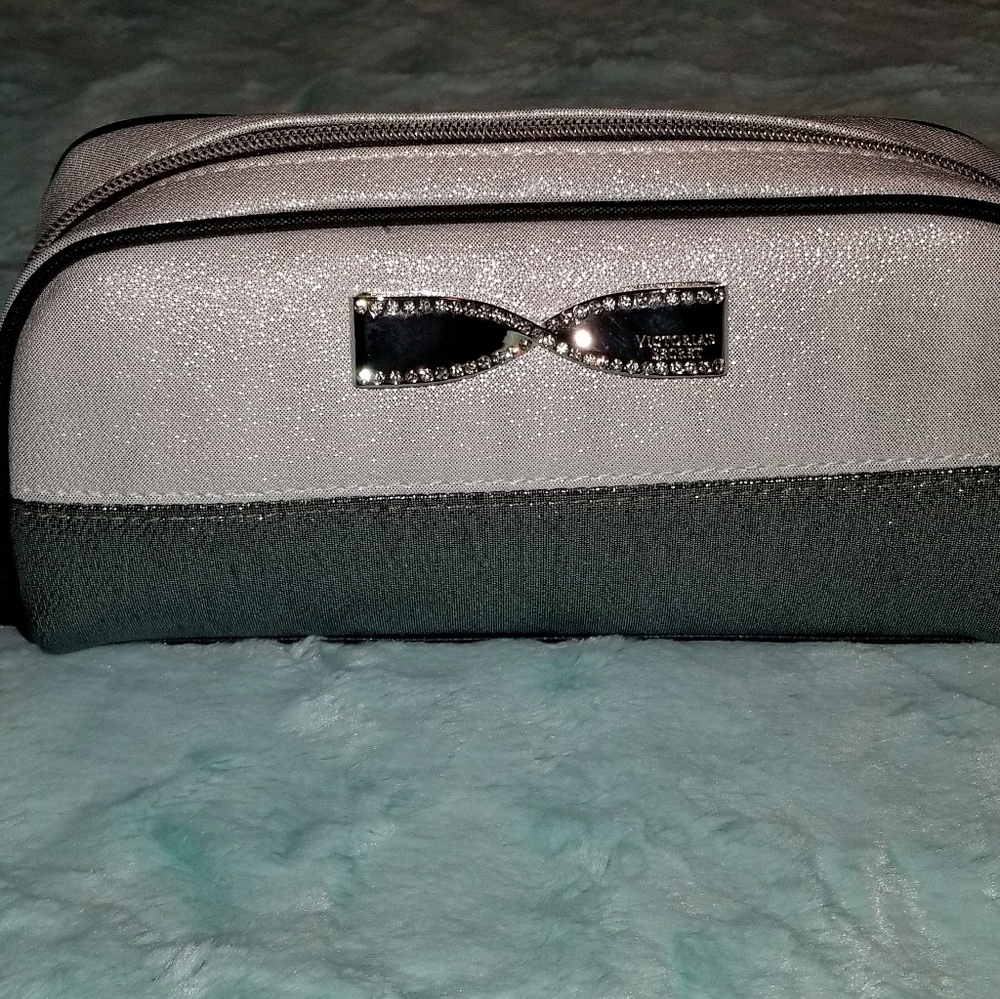 NWT Victoria Secret Makeup Bag